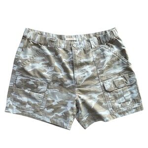Savane Outdoor/Hiking Cargo Camo Shorts Beige Women’s Size 38.